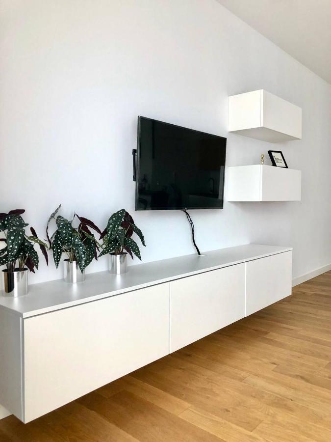 Apartaments Airport Okecie Premium Warschau Exterior foto