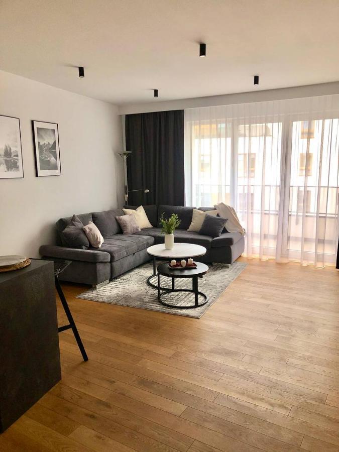 Apartaments Airport Okecie Premium Warschau Exterior foto